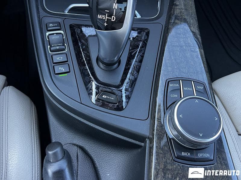 BMW 330E 2017 — Миниатюра 12