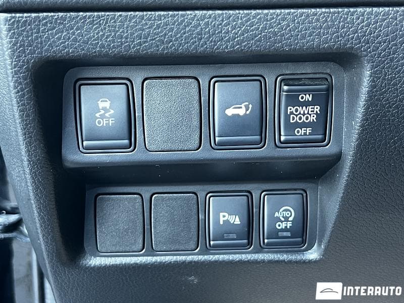 2016 Nissan X-Trail — Miniatură 18