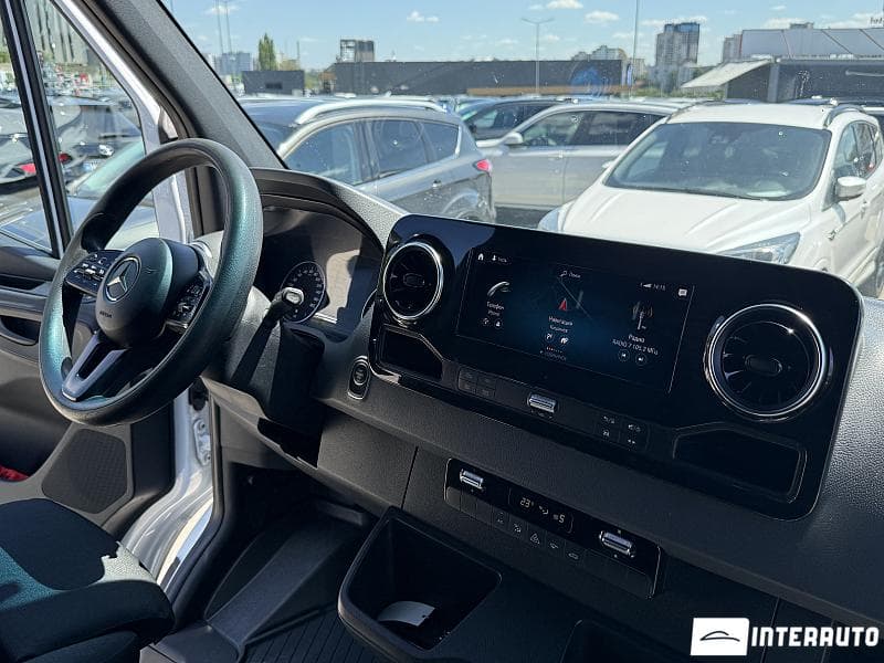 Mercedes Sprinter 2019 — Миниатюра 6