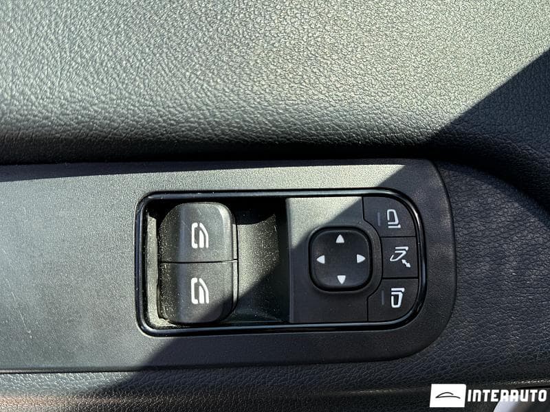 Mercedes Sprinter 2019 — Миниатюра 15