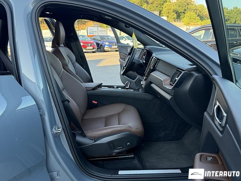 Volvo XC 60 2024 — Миниатюра 12