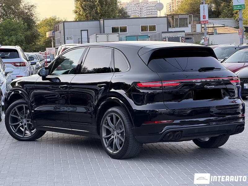 Porsche Cayenne 2019 — Миниатюра 2