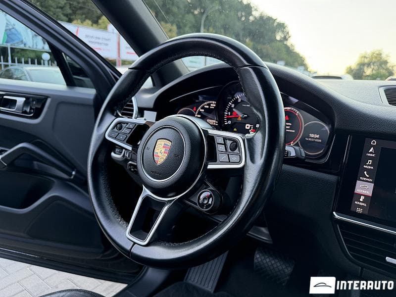 Porsche Cayenne 2019 — Миниатюра 11