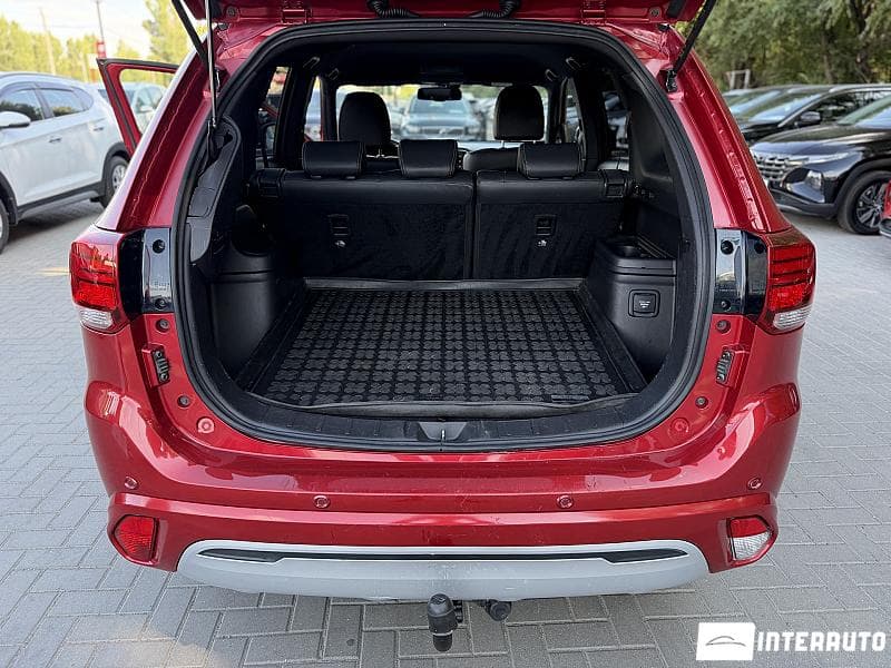 Mitsubishi Outlander 2019 — Миниатюра 5
