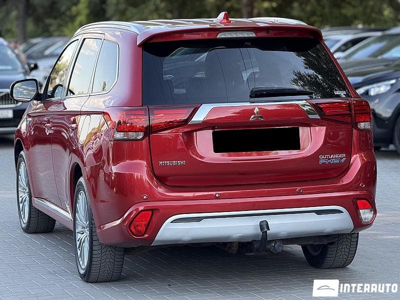 Mitsubishi Outlander 2019 — Миниатюра 2