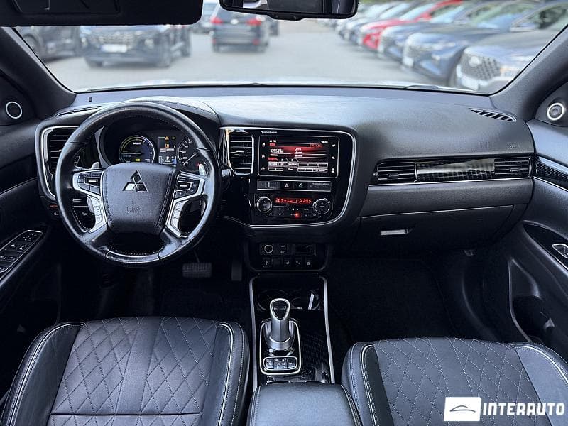 Mitsubishi Outlander 2019 — Миниатюра 20