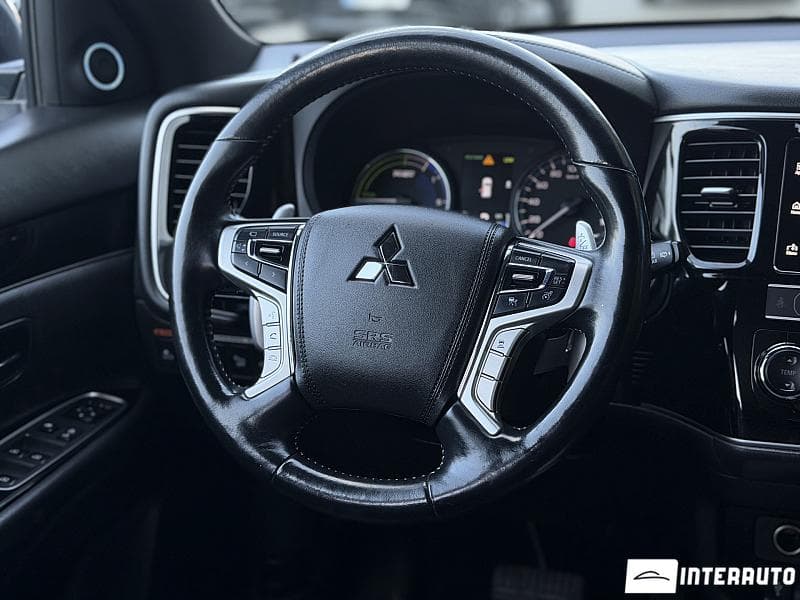 Mitsubishi Outlander 2019 — Миниатюра 14
