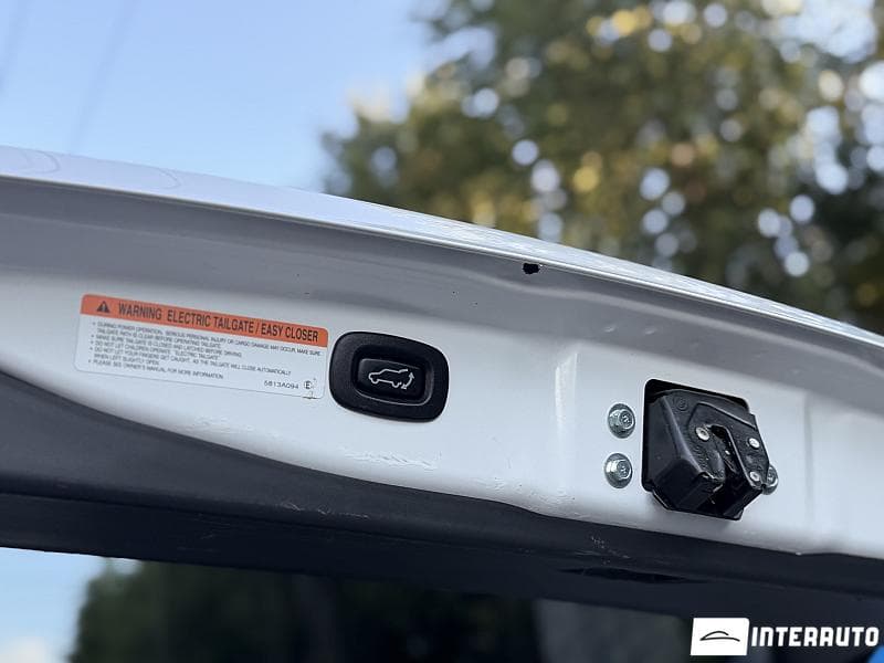Mitsubishi Outlander 2019 — Миниатюра 6
