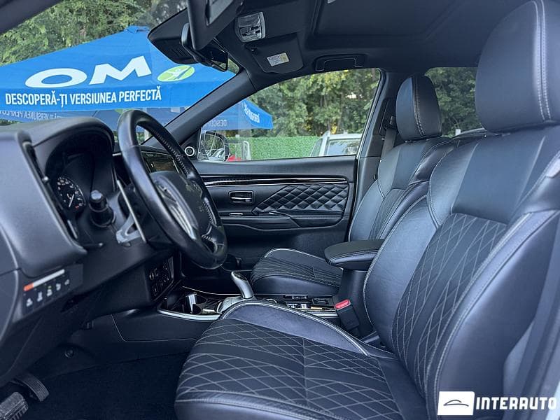 Mitsubishi Outlander 2019 — Миниатюра 10