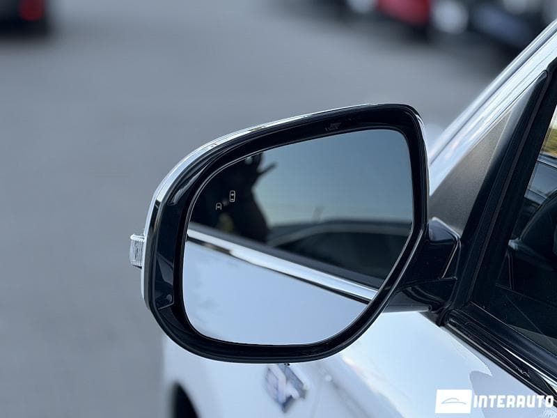 Mitsubishi Outlander 2019 — Миниатюра 7