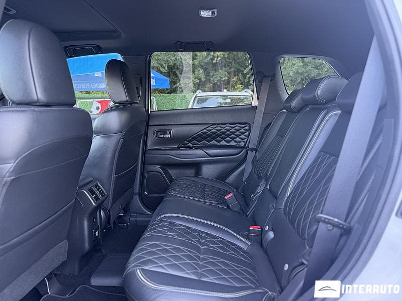 Mitsubishi Outlander 2019 — Миниатюра 21
