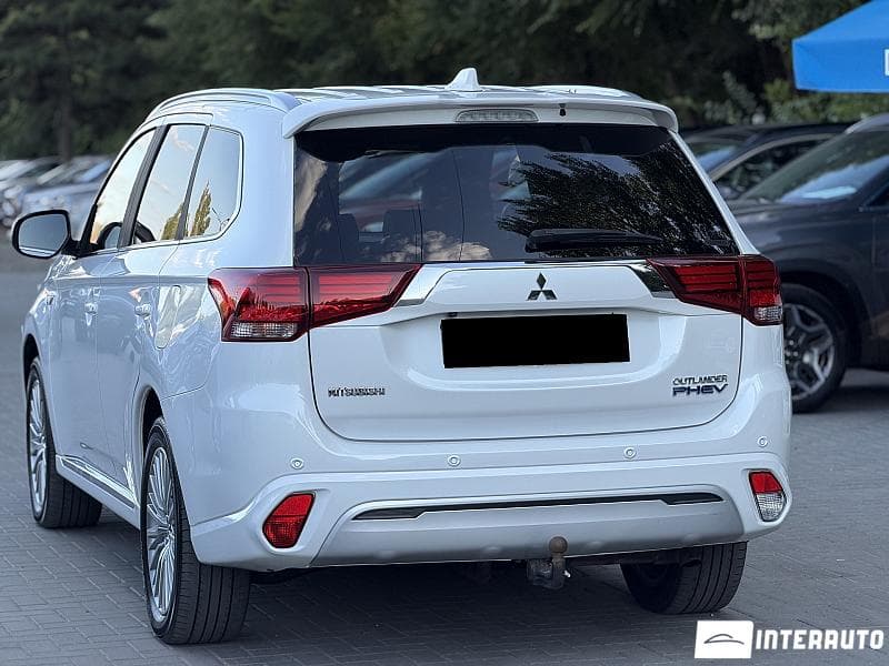 Mitsubishi Outlander 2019 — Миниатюра 2