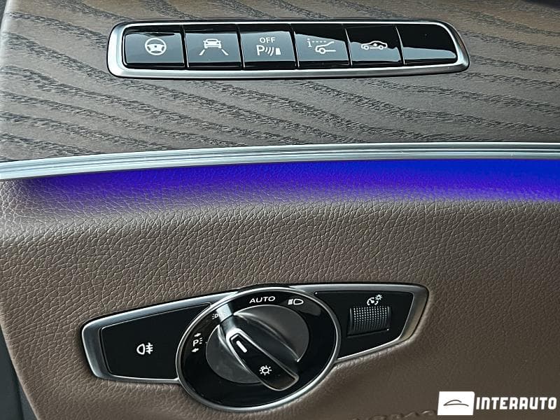 2018 Mercedes E 43 AMG — Miniatură 17