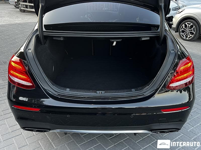 2018 Mercedes E 43 AMG — Miniatură 23