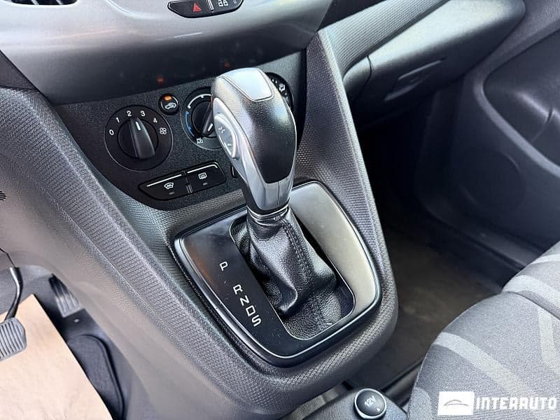 2015 Ford Transit Connect — Miniatură 9