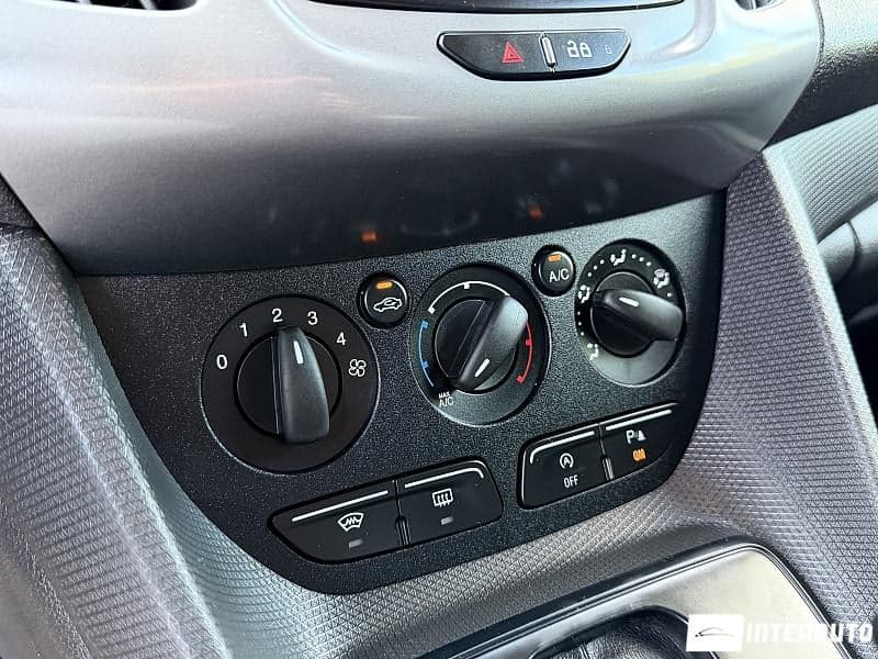2015 Ford Transit Connect — Miniatură 10