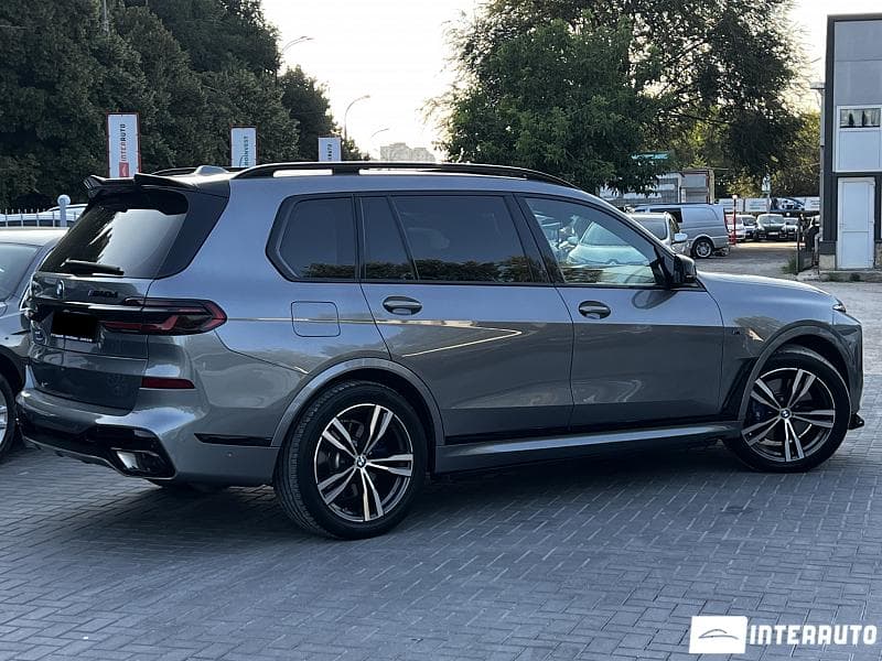 BMW X7 4.0d 2023 — Миниатюра 3