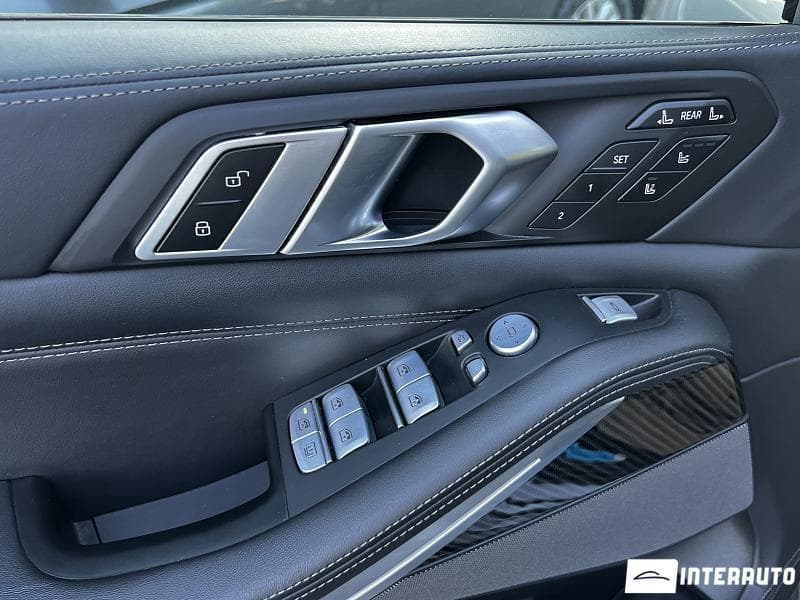 BMW X7 4.0d 2023 — Миниатюра 16
