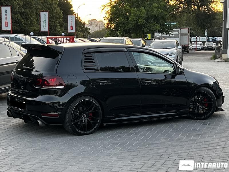 2010 Volkswagen Golf GTI — Miniatură 4