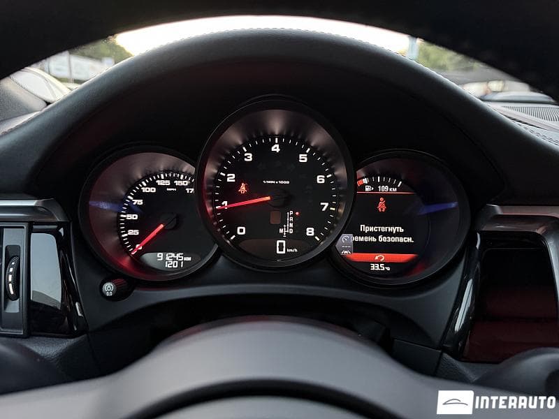 Porsche Macan 2021 — Миниатюра 10