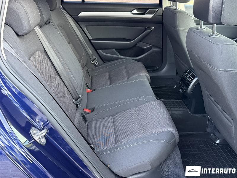 2017 Volkswagen Passat — Miniatură 18