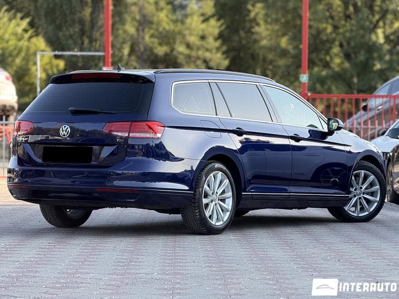 2017 Volkswagen Passat — Miniatură 2