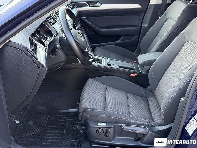 2017 Volkswagen Passat — Miniatură 5