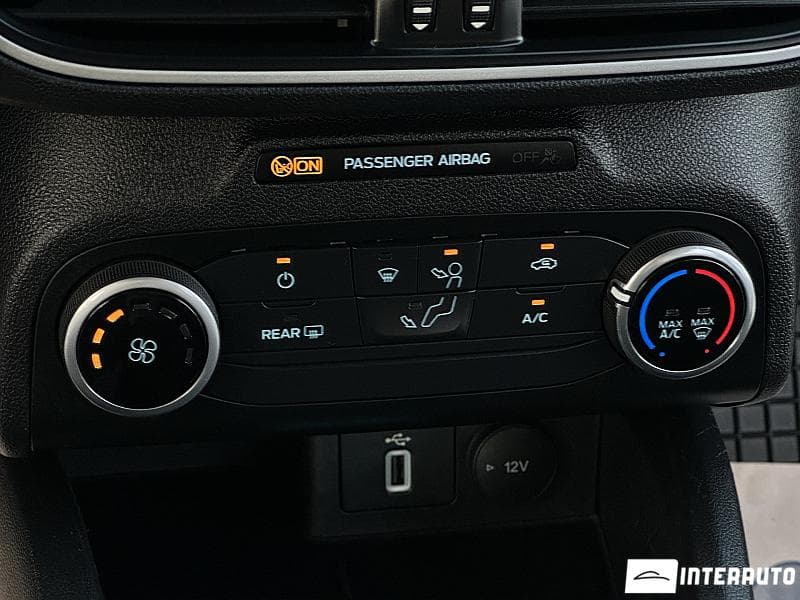 2019 Ford Focus — Miniatură 11