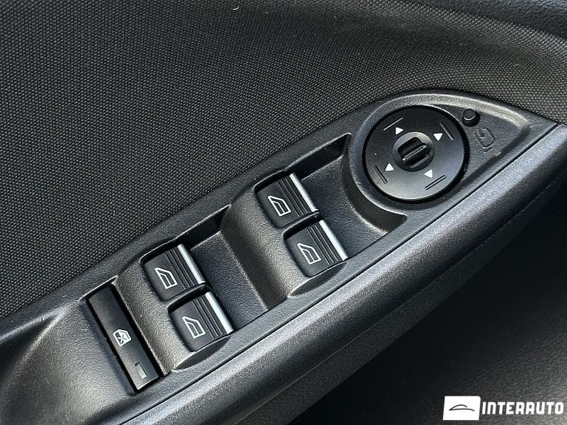 2016 Ford Focus — Miniatură 17