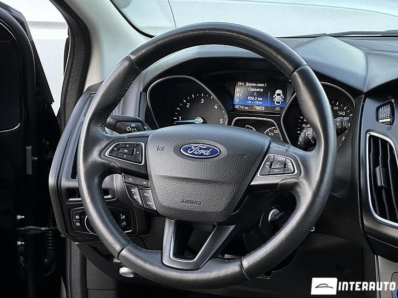 2016 Ford Focus — Miniatură 7
