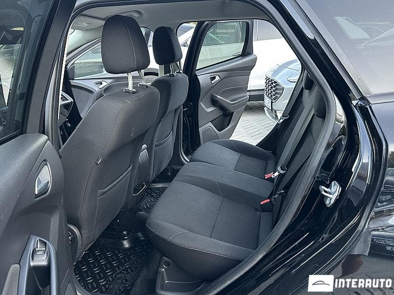 2016 Ford Focus — Miniatură 13