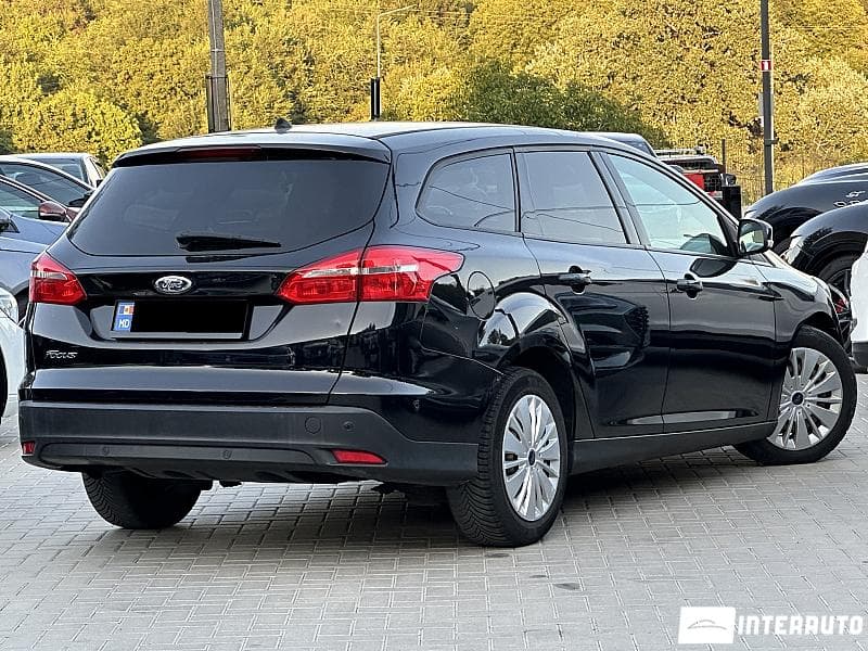 2016 Ford Focus — Miniatură 3