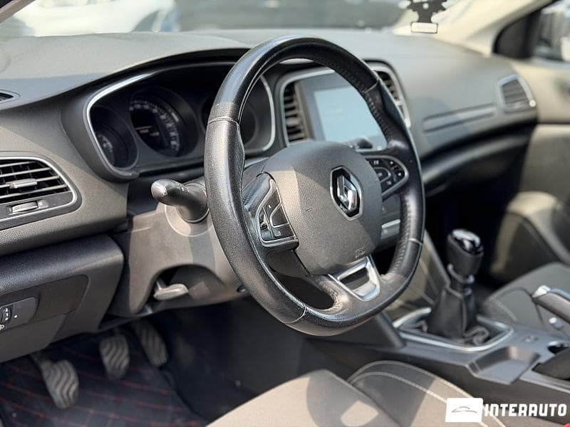 2017 Renault Megane — Miniatură 7