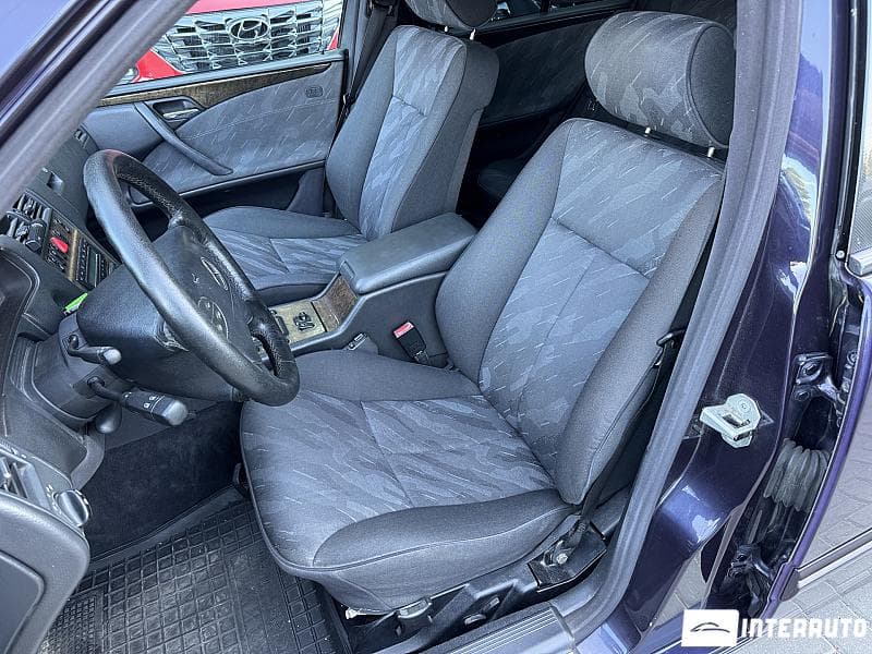 Mercedes E 320 2000 — Миниатюра 6