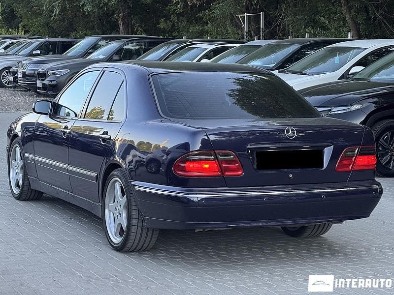 Mercedes E 320 2000 — Миниатюра 2