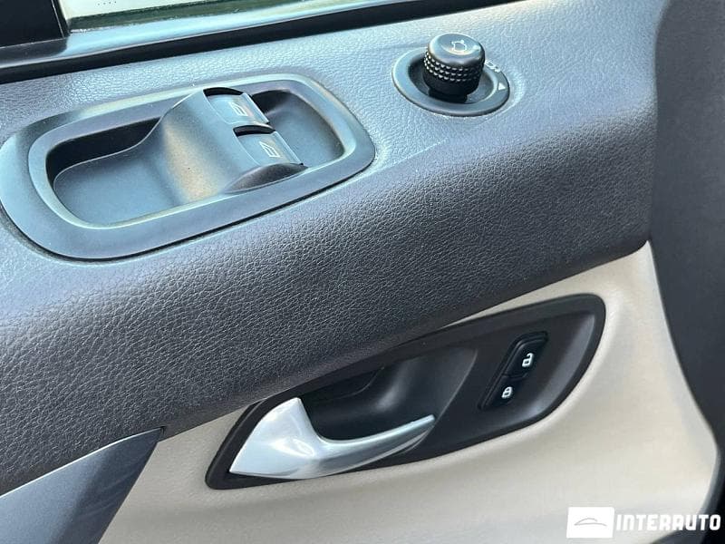 2014 Ford Transit — Miniatură 13