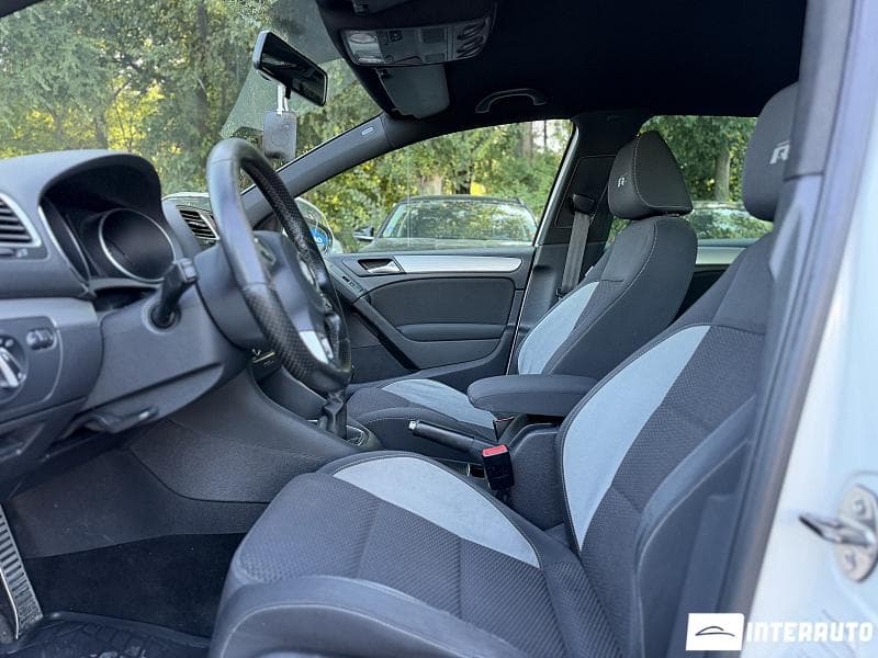 2010 Volkswagen Golf — Miniatură 7