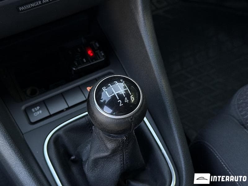 2010 Volkswagen Golf — Miniatură 13