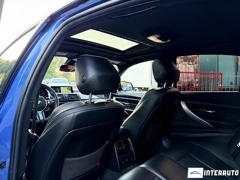 2017 BMW 330 — Miniatură 13