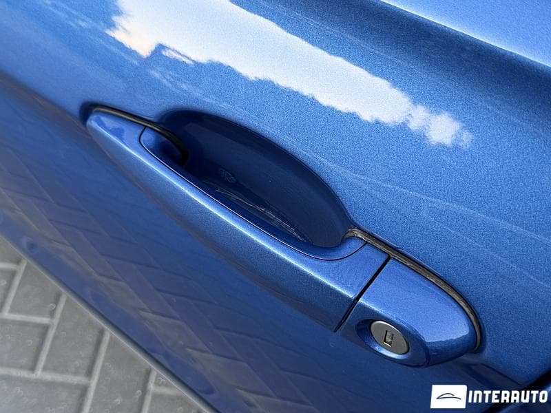 2017 BMW 330 — Miniatură 21