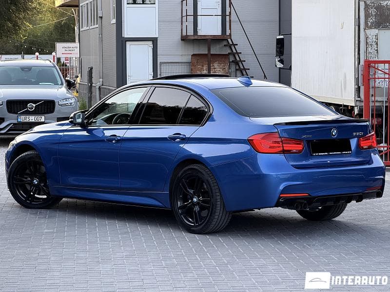 2017 BMW 330 — Miniatură 2