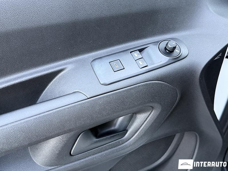 2020 Opel Combo — Miniatură 13