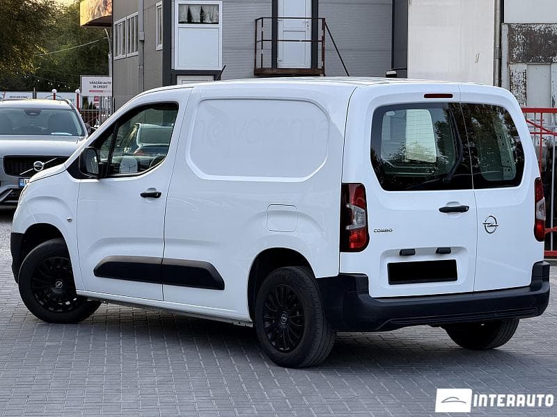 2020 Opel Combo — Miniatură 2