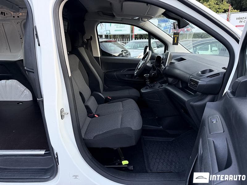2020 Opel Combo — Miniatură 9
