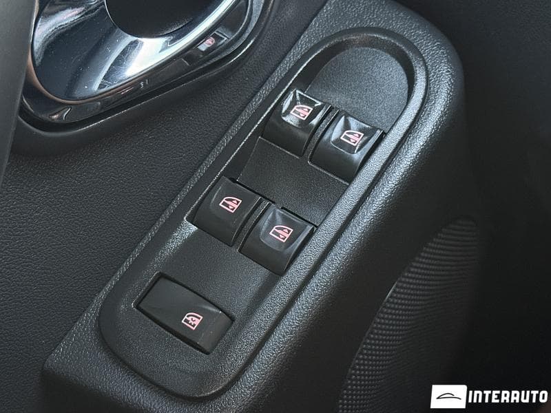 Dacia Duster 2016 — Миниатюра 6