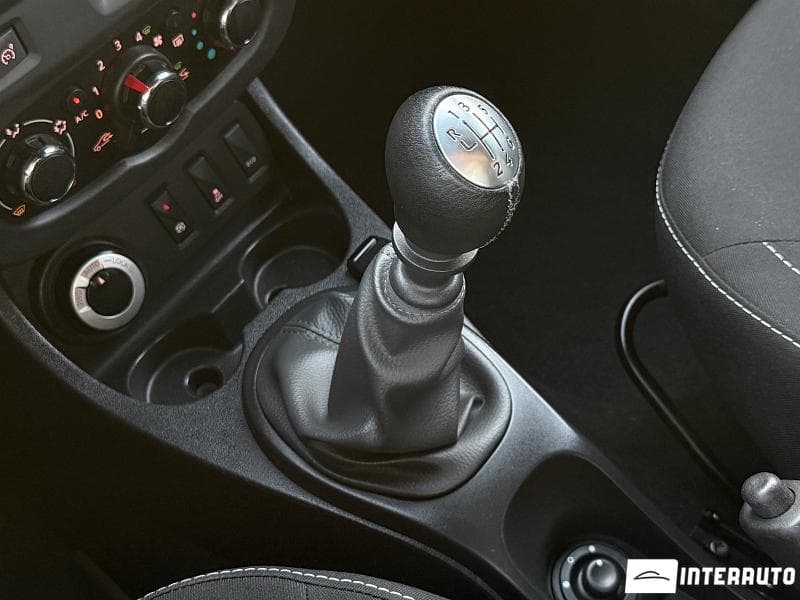 Dacia Duster 2016 — Миниатюра 13