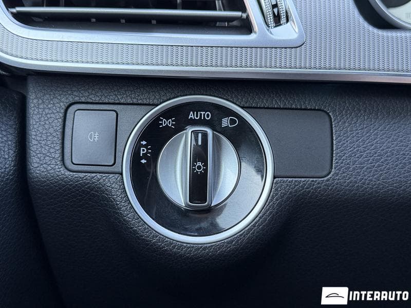 2013 Mercedes E 220 — Miniatură 8