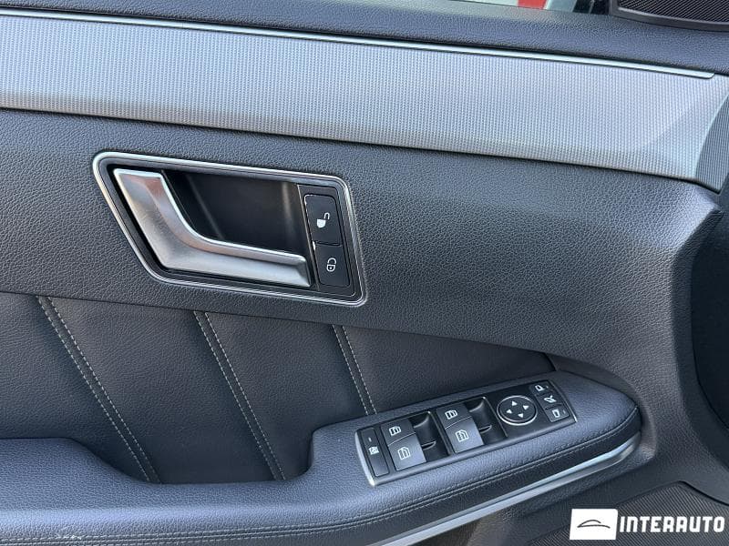 2013 Mercedes E 220 — Miniatură 6