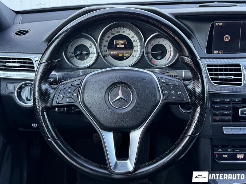 2013 Mercedes E 220 — Miniatură 10