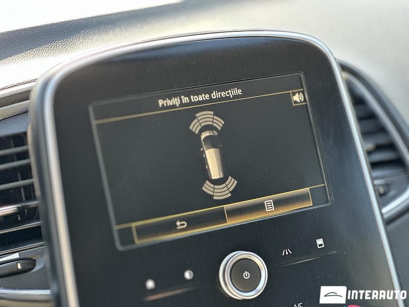 Renault Grand Scenic 2018 — Миниатюра 10